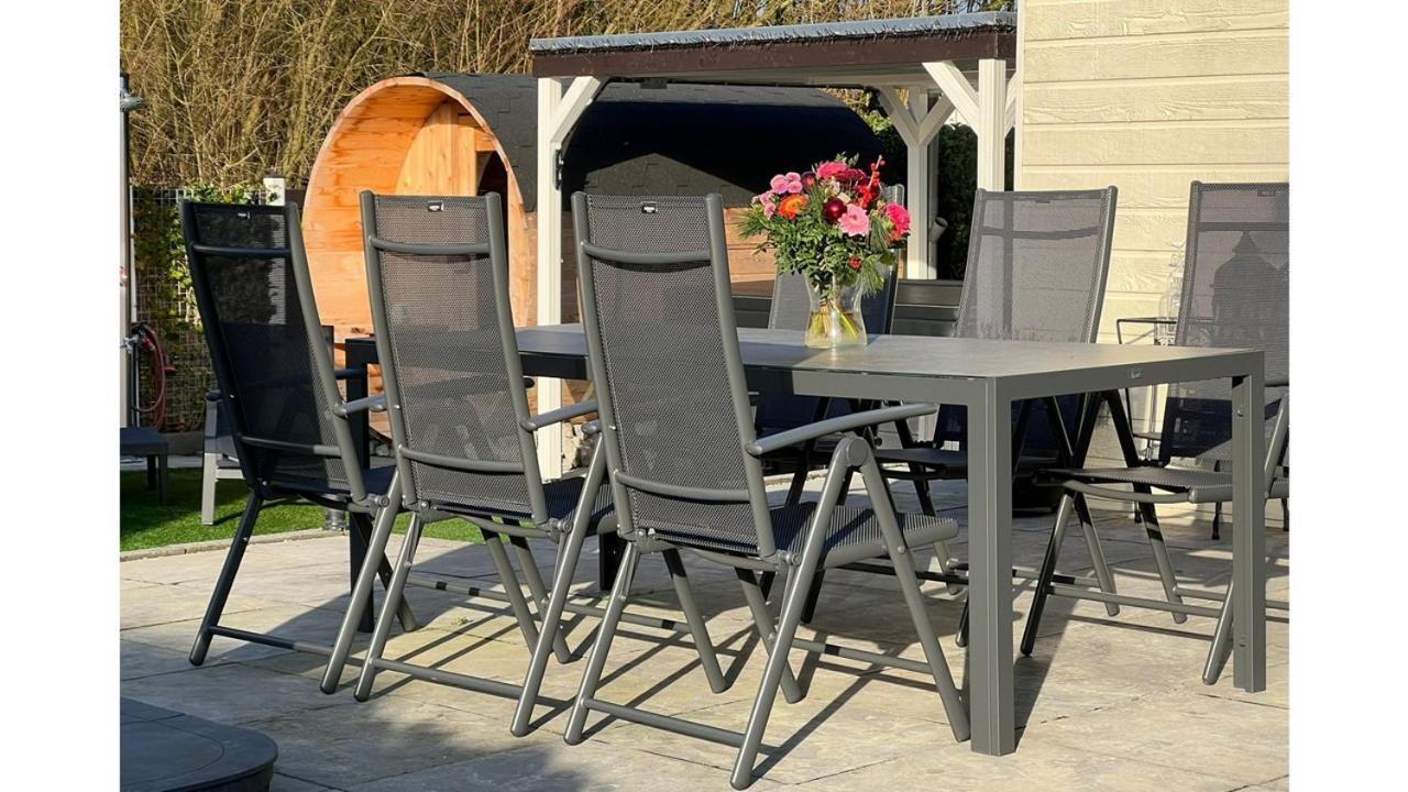 Chalet Buutengeweun, Met Luxe Jacuzzi En Tonsauna Sint Annaland Exterior photo